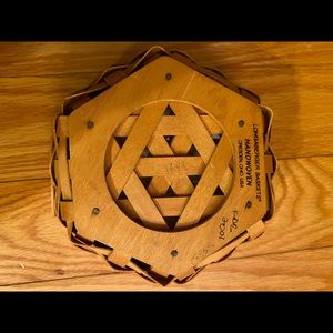 Longaberger 2001 Booking Basket